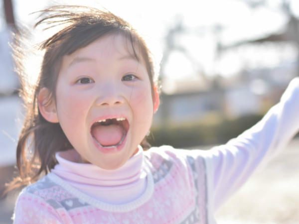 尾久六にこにこすくーる（学童指導員/常勤）の保育士求人メイン写真1