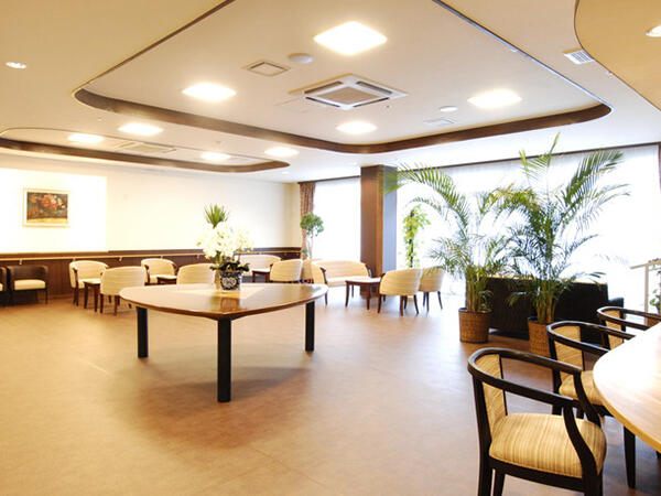 ヒューマンライフケア千葉院内の郷（初任者研修/パート）の介護職求人メイン写真4