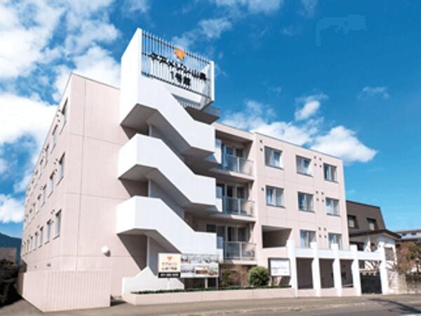 介護付有料老人ホーム　ケアメゾン山鼻1号館（常勤）の介護福祉士求人の写真