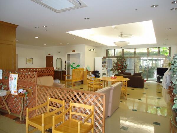 介護老人保健施設うりずん（常勤）の看護師求人メイン写真4