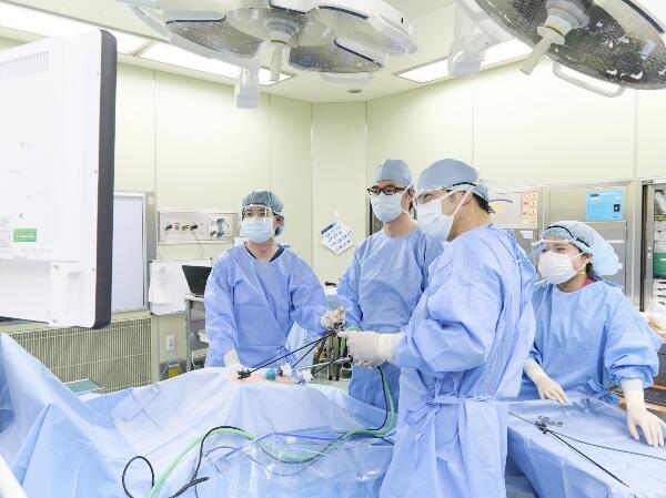 横浜新緑総合病院（オペ室/常勤）の看護師求人メイン写真1