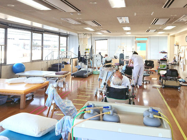 医療法人菊芳会 岸病院（常勤）の准看護師求人メイン写真2
