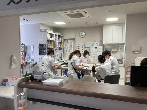 高津病院（病棟/常勤）の看護助手求人メイン写真3