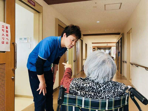 コスモスの郷 和泉中央8 二号館（パート）の介護福祉士求人の写真