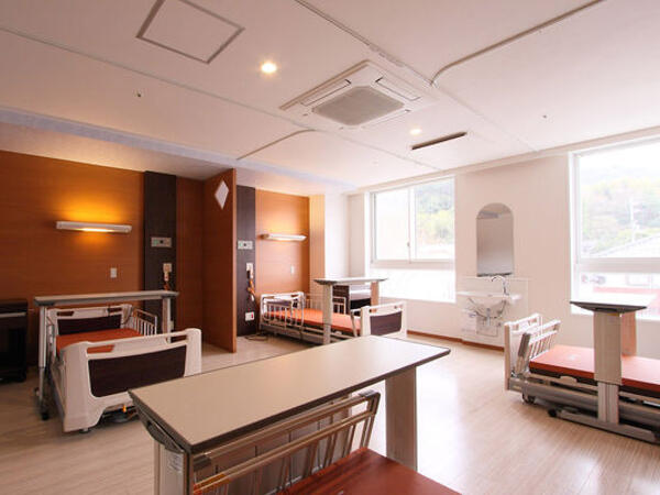 大洲中央病院（常勤）の介護職求人メイン写真4