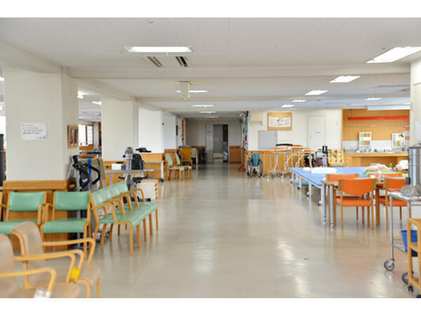 介護老人保健施設 秀眉園（常勤）の看護師求人メイン写真3