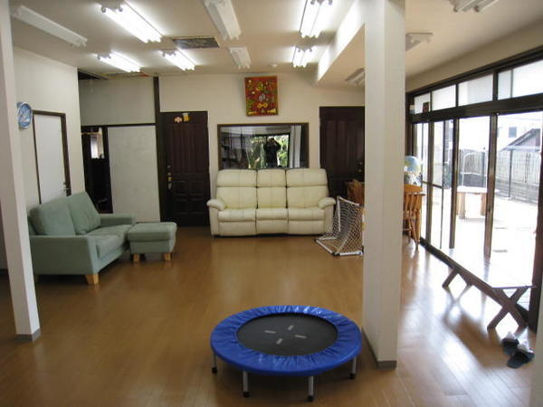 放課後等デイサービス グローブ（児童指導員/常勤）の支援員求人の写真