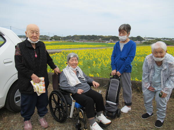 住宅型有料老人ホーム　月見ヶ丘（パート）の介護福祉士求人メイン写真2