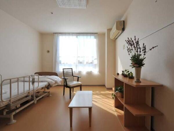 介護付有料老人ホーム クレアール（パート）の介護職求人メイン写真2