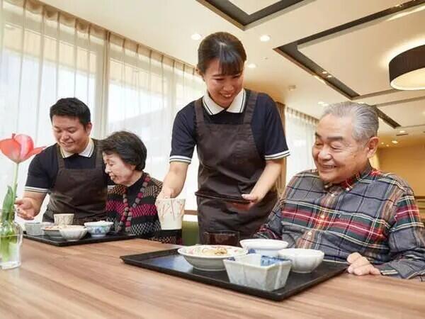 介護付有料老人ホーム アズハイム上福岡（常勤） の介護職求人メイン写真1