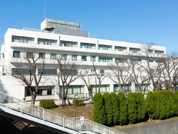 日本医科大学多摩永山病院（病院内環境整備スタッフ/正社員/12:00～）の清掃員求人の写真