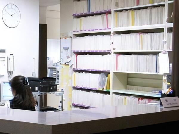 東肛門科胃腸科クリニック（常勤）の医療事務求人メイン写真2