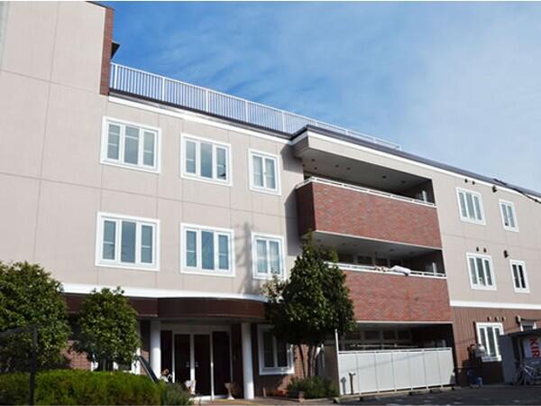 介護付き有料老人ホーム ベルデ名古屋栄生（常勤）の介護職求人の写真