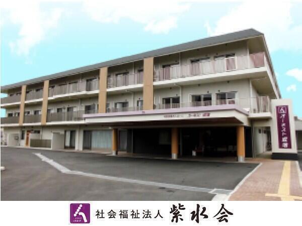 特別養護老人ホーム オーネスト成増(常勤)の准看護師求人の写真