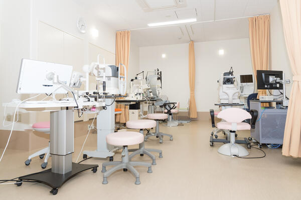 比嘉眼科（常勤）の視能訓練士求人メイン写真3