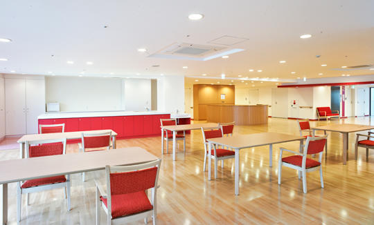 千壽介護老人保健施設（デイケア/常勤）の介護職求人メイン写真4