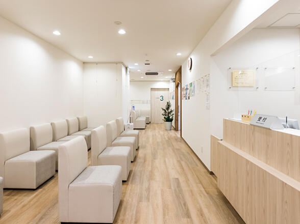 荒井駅前すずきクリニック（パート）の看護師求人メイン写真3