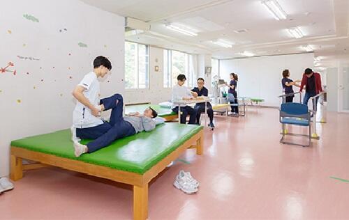 南札幌脳神経外科（パート） の薬剤師求人メイン写真4