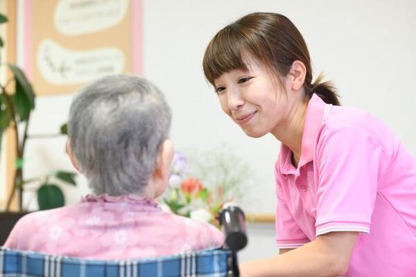介護老人福祉施設 玲光苑なのはな館（常勤）の介護職求人メイン写真2