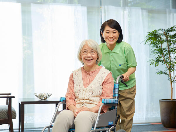 介護付有料老人ホーム ニチイホーム登戸（常勤）のケアマネジャー求人の写真