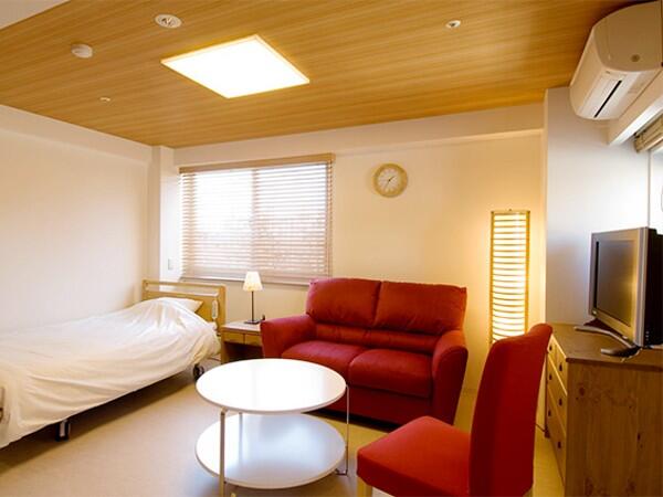 介護付有料老人ホーム ウイーザス荻窪（パート）の介護職求人メイン写真2