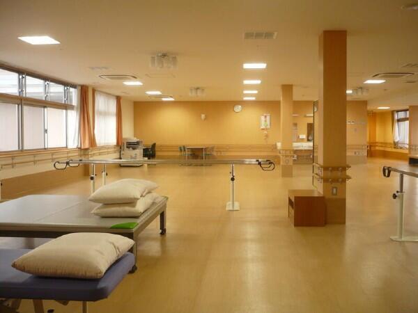 介護老人保健施設 葵の園・富士見（常勤）の看護師求人メイン写真5