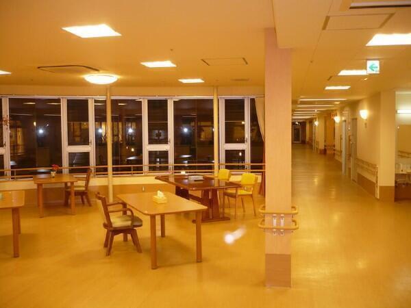 介護老人保健施設 葵の園・富士見（パート）の看護師求人メイン写真3