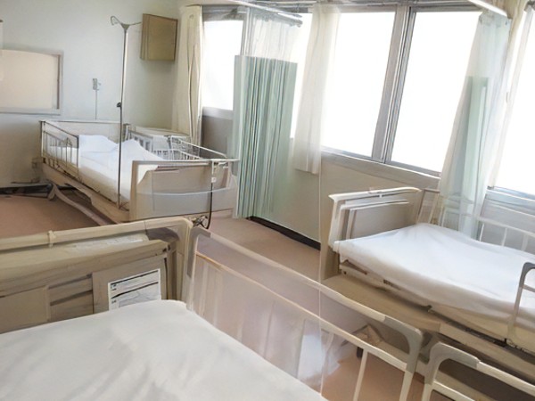 桜台病院（常勤）の看護助手求人メイン写真2