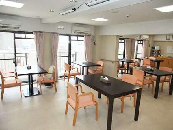 住宅型有料老人ホーム　テレサ・ケアホーム新丸子（常勤）の介護職求人メイン写真4