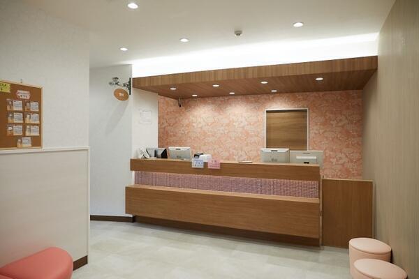 女性医療クリニックLUNAグループ（常勤）の看護師求人メイン写真4