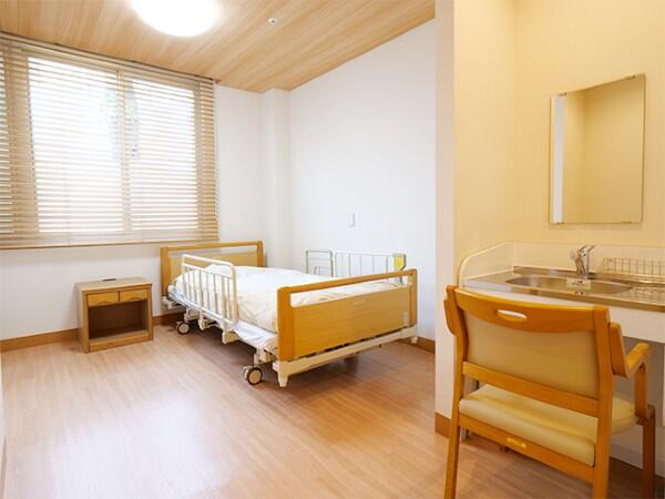 介護付有料老人ホーム ウイーザス荻窪（パート）の介護職求人メイン写真3