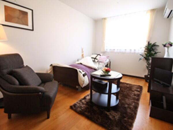 住宅型有料老人ホーム　茶屋ヶ坂の憩（常勤）の介護職求人の写真