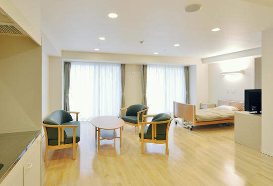 千壽介護老人保健施設（デイケア/常勤）の介護職求人メイン写真3