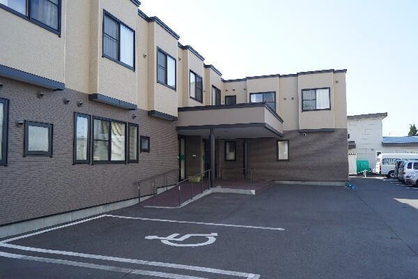 住宅型有料老人ホーム Eはうす（契約社員/常勤）の介護福祉士求人の写真