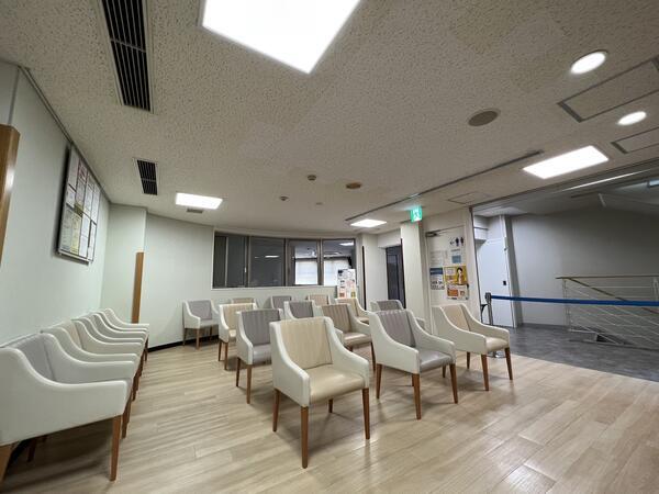 オリンピア眼科病院（病棟/常勤）の看護師求人メイン写真4