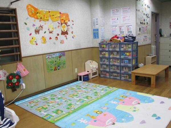 小規模院内保育園 東船橋病院ひまわり保育園（中番パート）の保育士求人メイン写真2