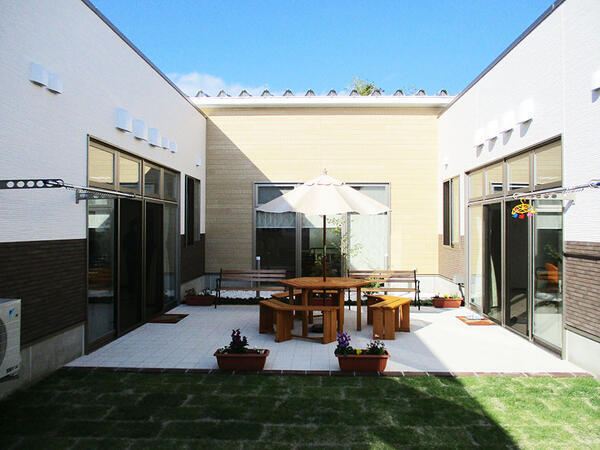 愛の家グループホーム 笛吹石和（正社員）の介護職求人メイン写真5