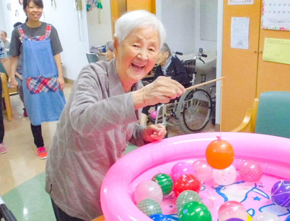 愛の家グループホーム 大宮指扇（契約社員）の介護職求人メイン写真3