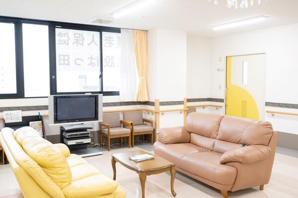 介護老人保健施設 はっ田（常勤）の看護師求人メイン写真4