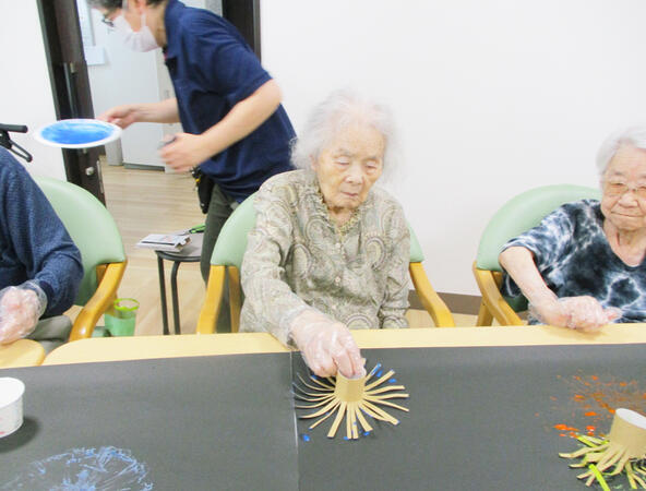 愛の家グループホーム 甲府朝気（契約社員）の介護福祉士求人サブ写真1