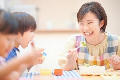 スクルドエンジェル保育園 新琴似園（遅番パート）の保育士求人サブ写真2