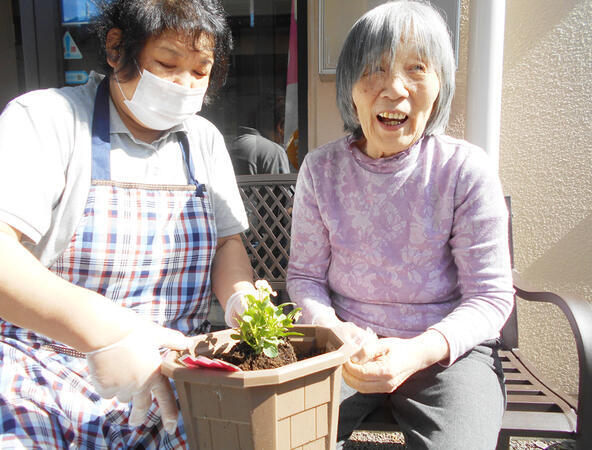 愛の家グループホーム 東浦和大間木（正社員）の介護福祉士求人の写真
