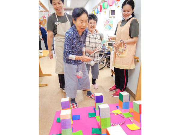 愛の家グループホーム 大宮指扇（正社員）の介護福祉士求人メイン写真3