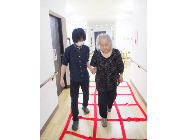 愛の家グループホーム 甲府朝気（契約社員）の介護福祉士求人サブ写真2