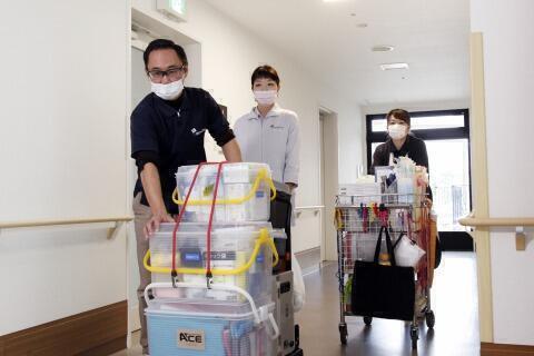 新横浜デンタルクリニック（訪問歯科助手 / 常勤）の看護助手求人メイン写真3