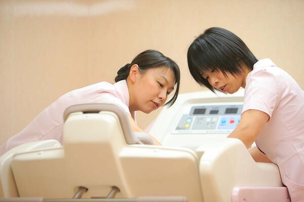 有料老人ホーム エバーグリーンシティ寺岡（常勤）の介護職求人メイン写真4