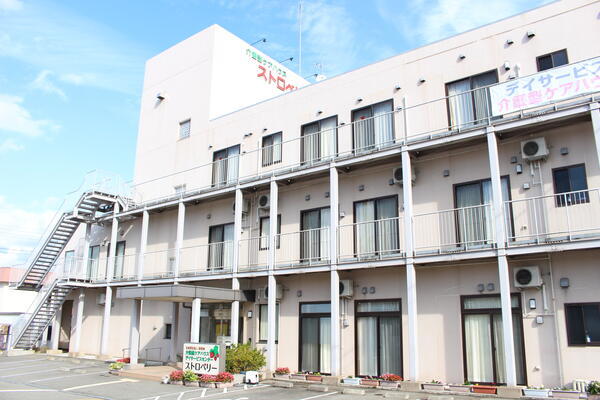 介護型ケアハウス ストロベリー（常勤）の介護職求人の写真