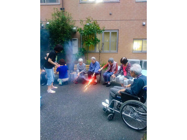 愛の家グループホーム 大宮吉野町（正社員）の介護職求人メイン写真3