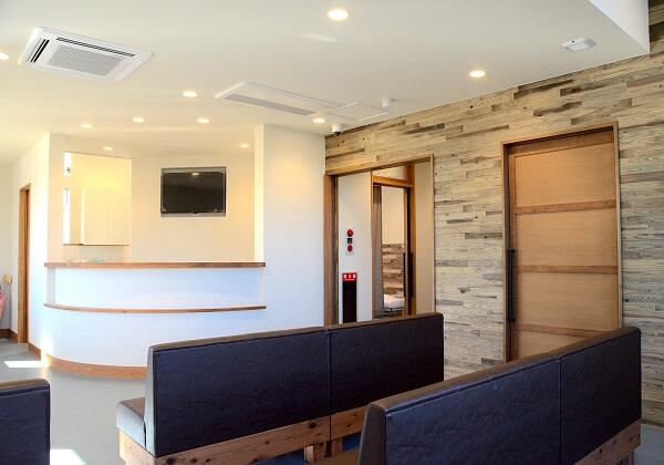 すぎうら形成外科皮フ科（常勤）の看護師求人メイン写真3