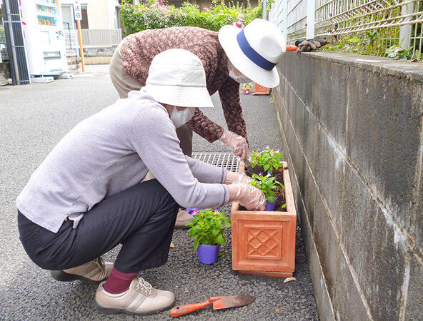 愛の家グループホーム 上尾原市（契約社員）の介護職求人メイン写真4